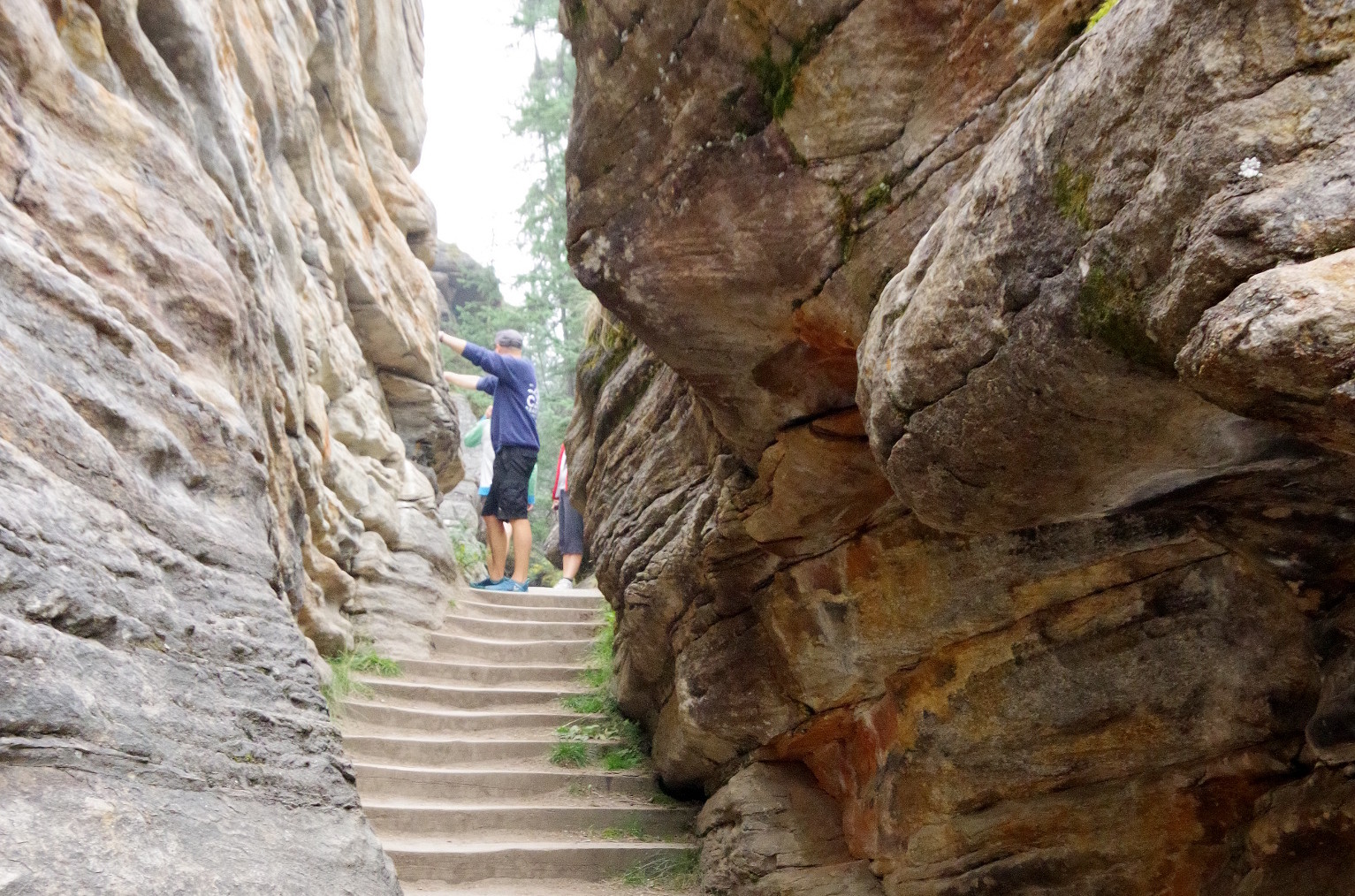 Schlucht am Wasserfall